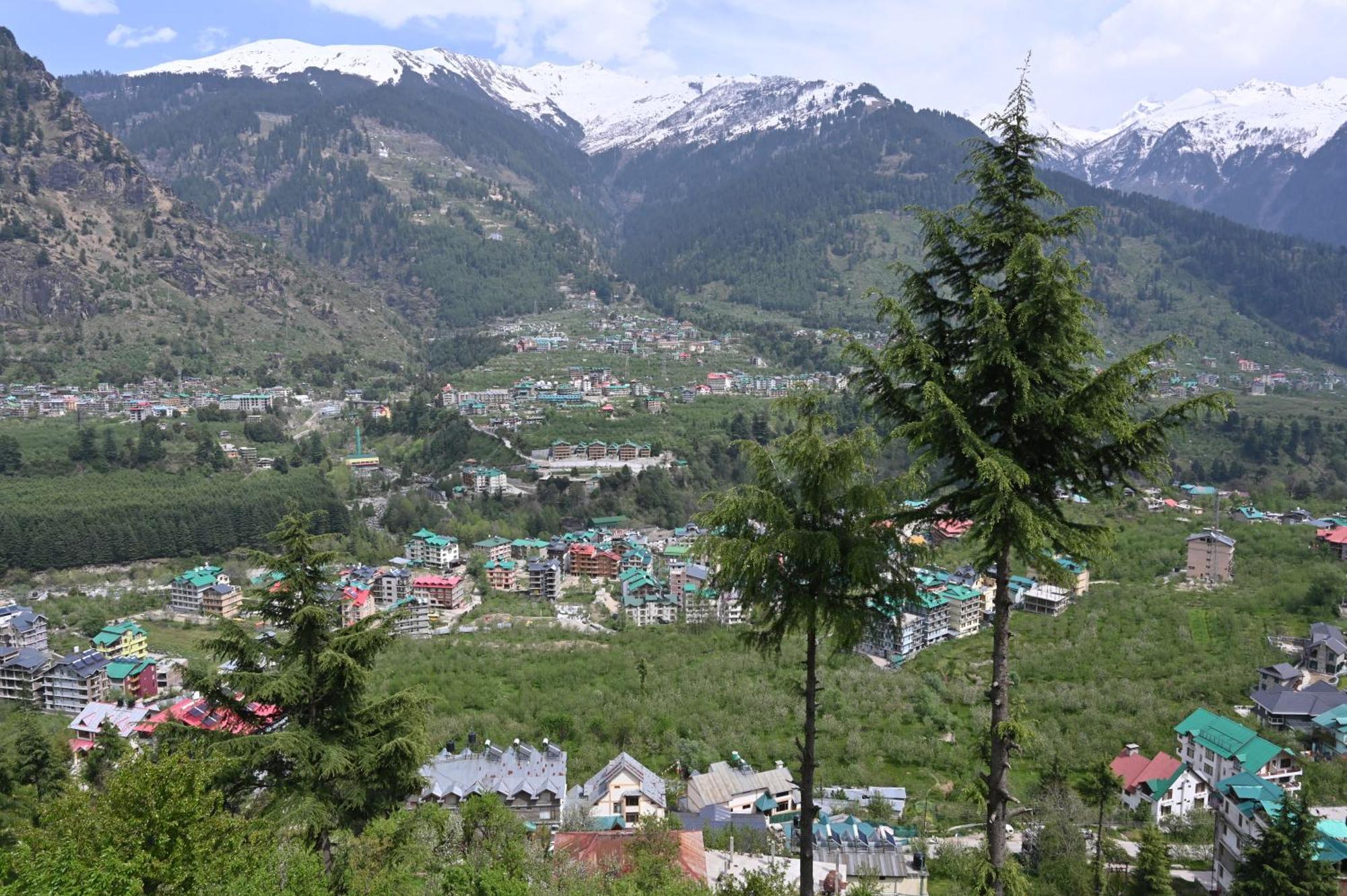 Hotel Seven Hills Manali Luaran gambar