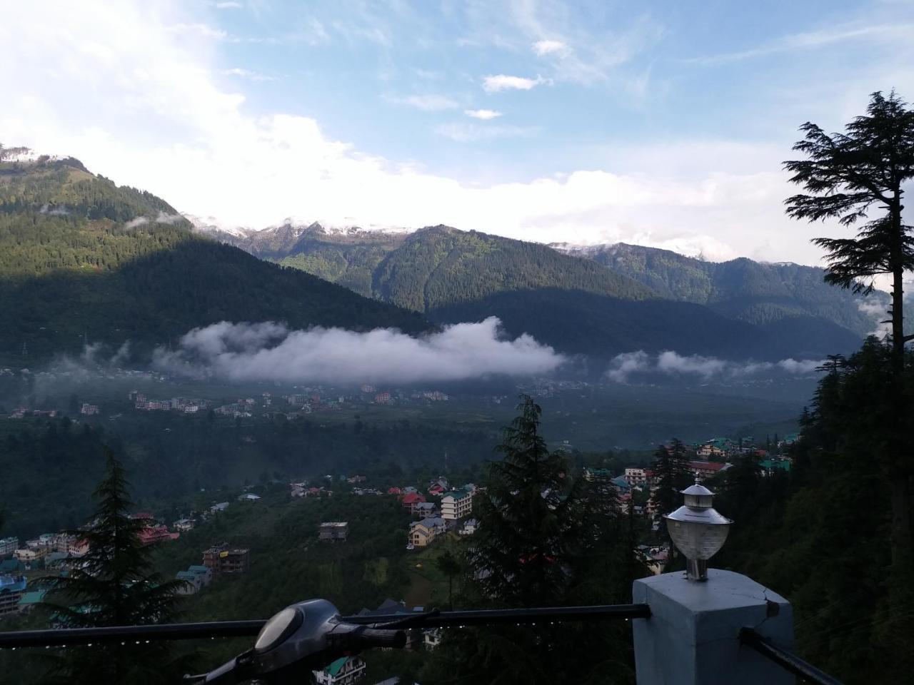 Hotel Seven Hills Manali Luaran gambar