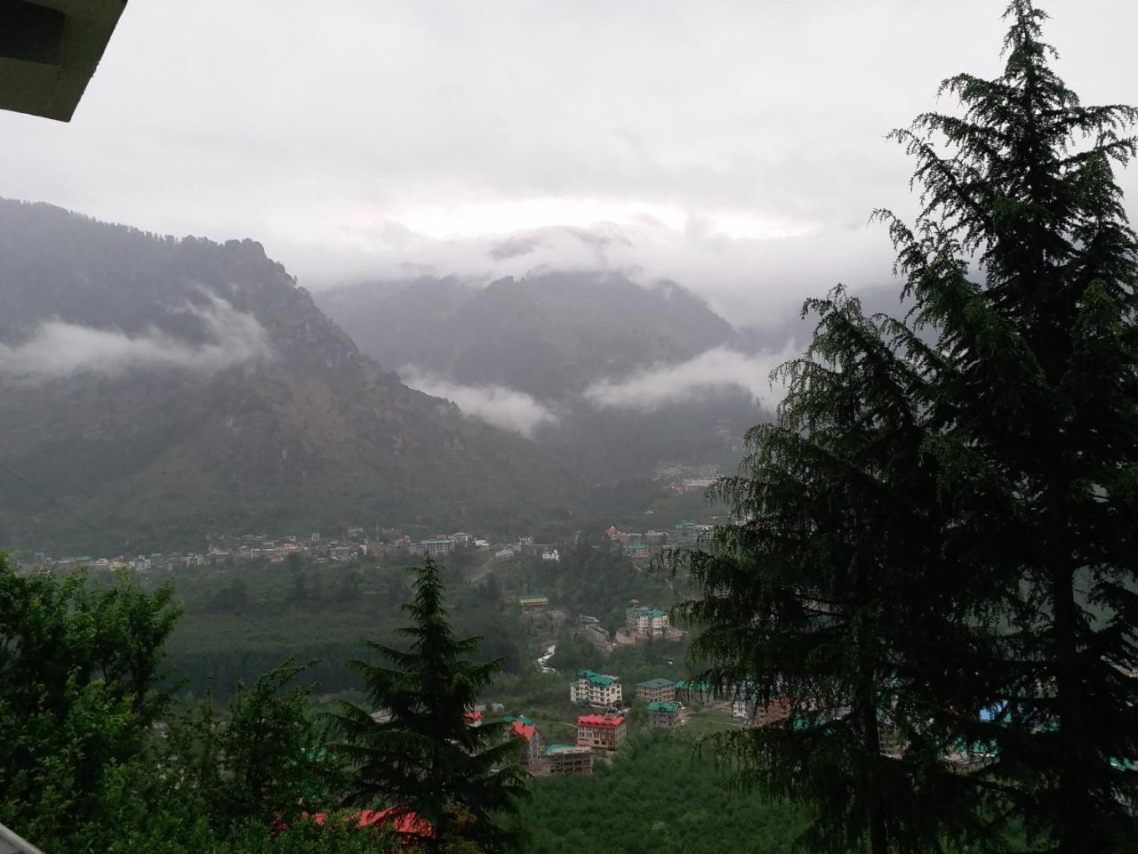 Hotel Seven Hills Manali Luaran gambar